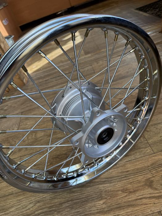 Колесный диск мотоцикла /R 18 R 18x2.15