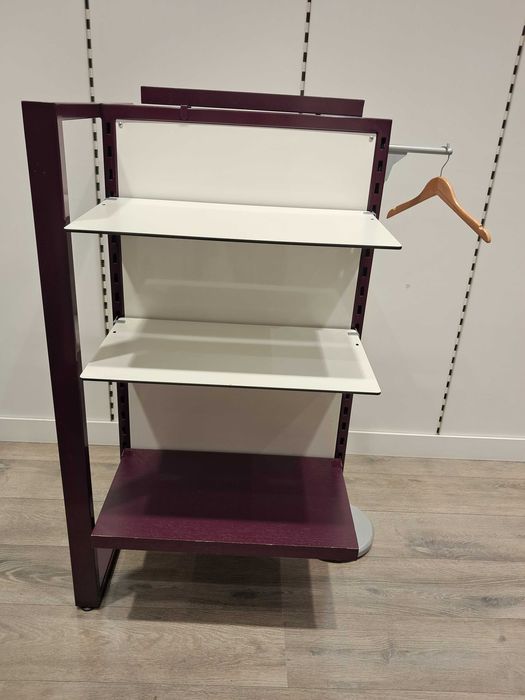 Vendo mobiliário de Loja de Roupa / estantes / Prateleiras / Gondolas