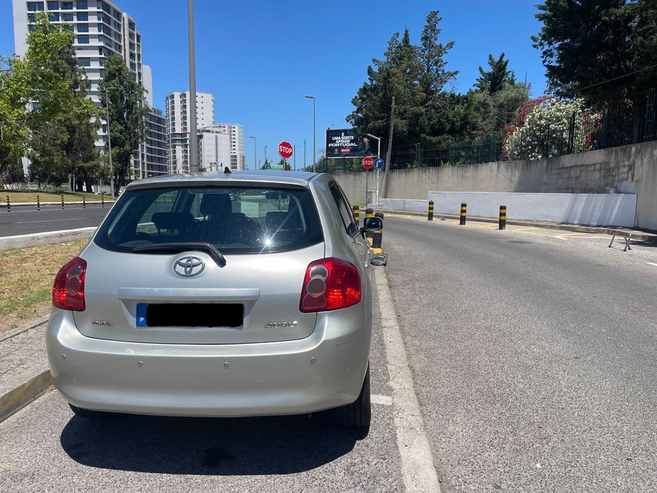 Toyota Auris 1.4 D4D foto 2