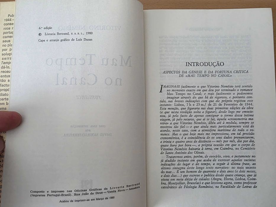 Livro "Mau Tempo no Canal" de Vitorino Nemésio