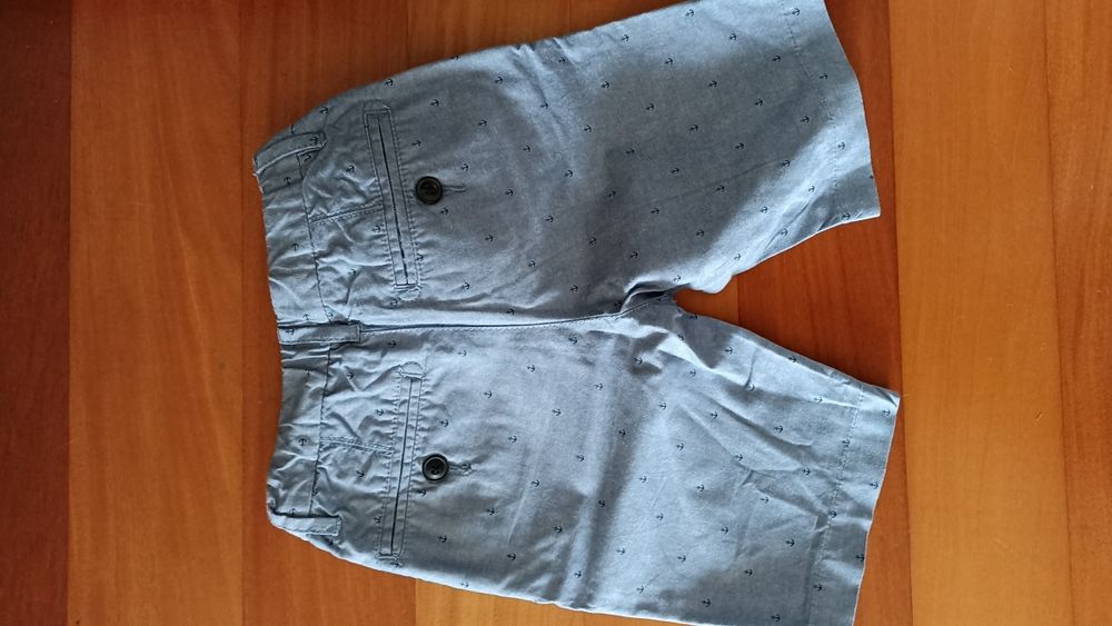 Calções cerimônia com desenho de âncoras, 4-5 anos usados uma vez