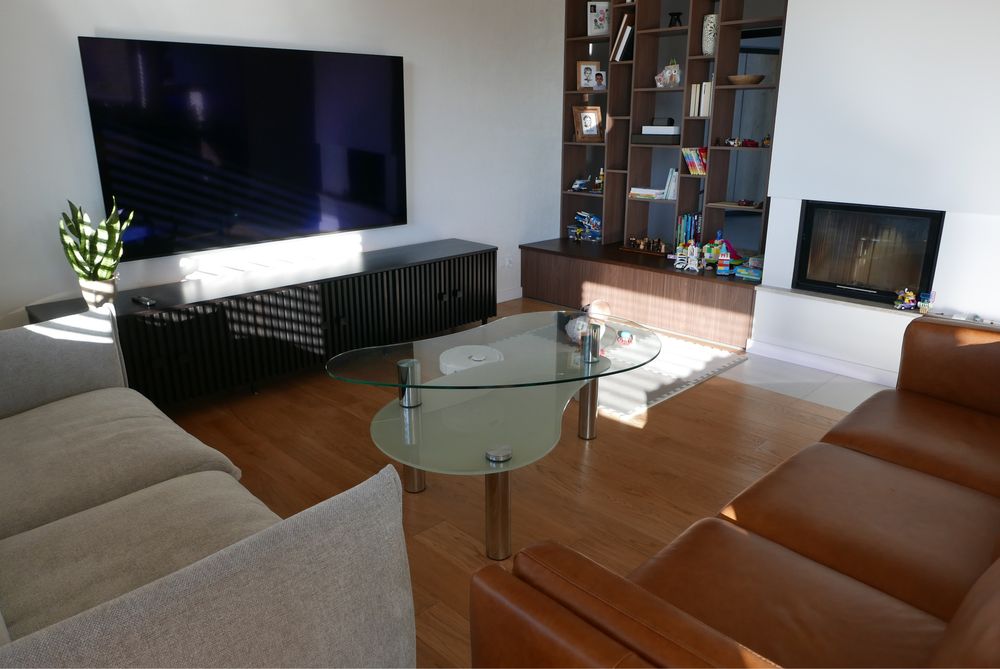 Solidny szklany stolik, ława