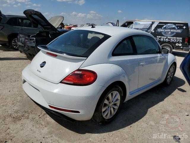 Бампер для Volkswagen Beetle разборка запчастини шрот Фольцваген Битл запчасти