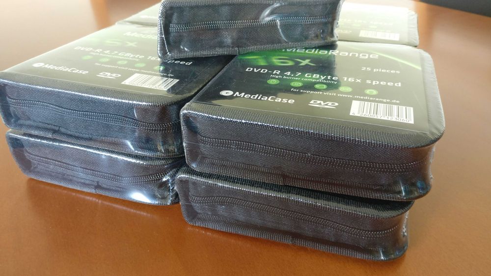 9x packs of 25 DVD-Rs with cases64550160726914122