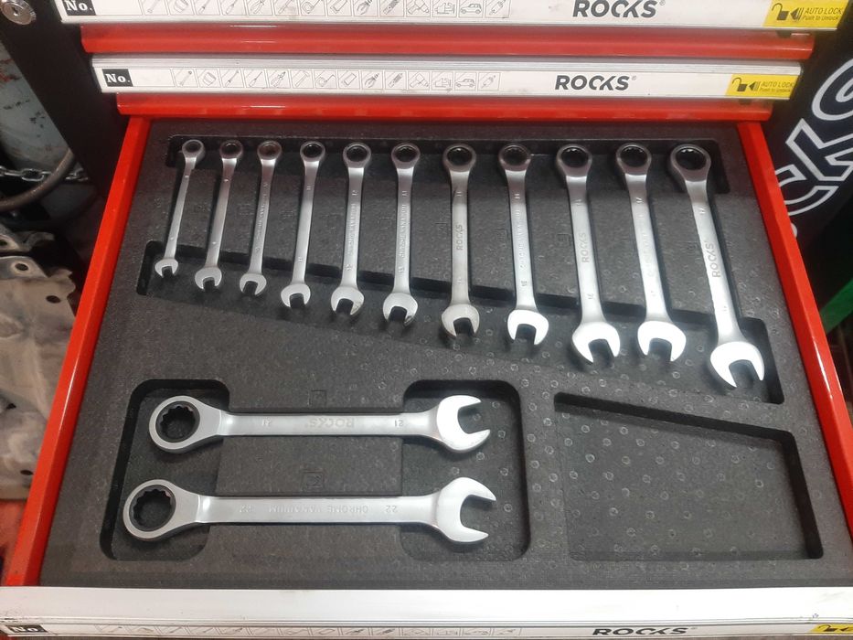 ROOKS OK-01.3004 wózek narzędziowy 235 elementów