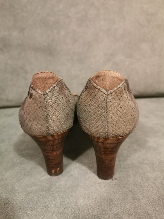 Czółenka Peter Kaiser r. 37 skóra