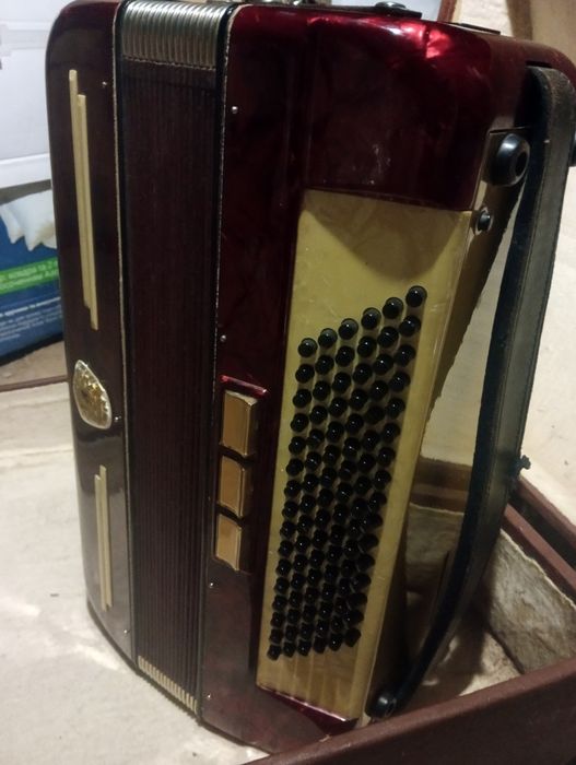 Музичний інструмент