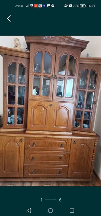 Kredens kolor dębowy