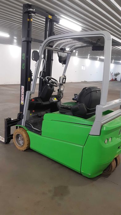 CESAB B320 Paleciak wózek elektryczny Toyota