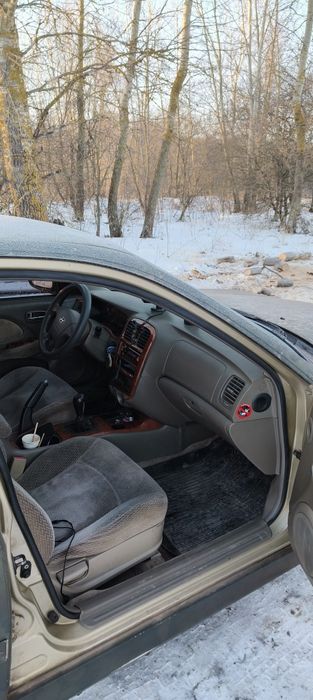 Продам або обміняю машину HYUNDAI SONATA 2.0