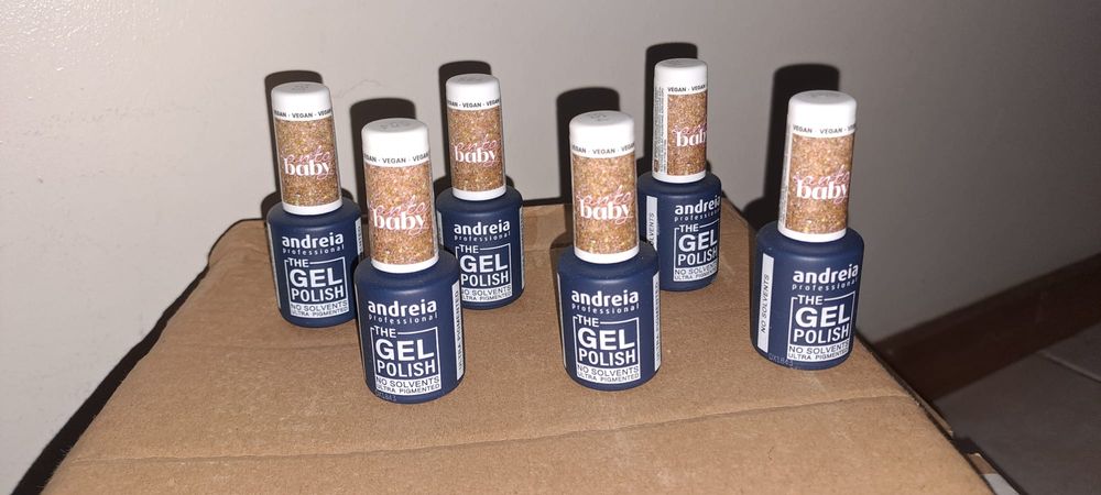 Vernizes de gel Andreia Profissional Santa Baby
Santa Baby da Andreia