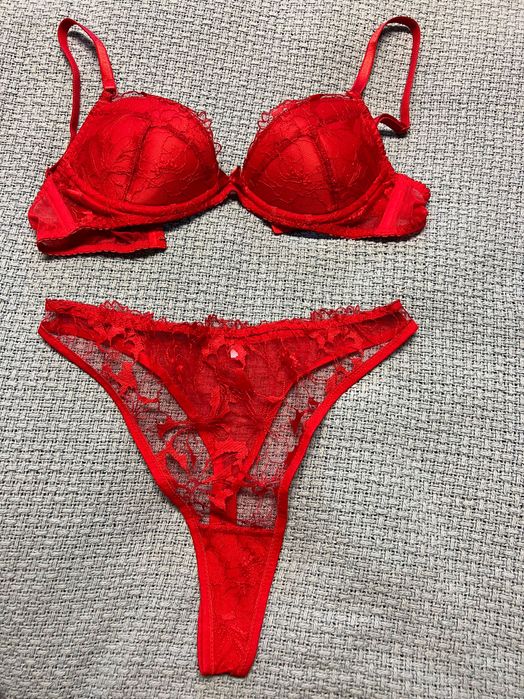 Комплект білизни червоний S