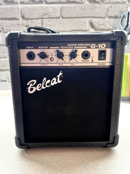 Гітарний комбоусилювач Belcat G-10, 10 Вт — стан нового 2400 грн