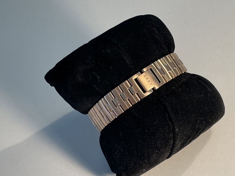 Nowy zegarek damski DKNY