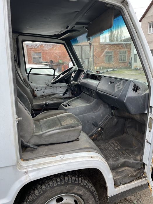 Продам Mersedes-Benz MB100 2.4 дизель