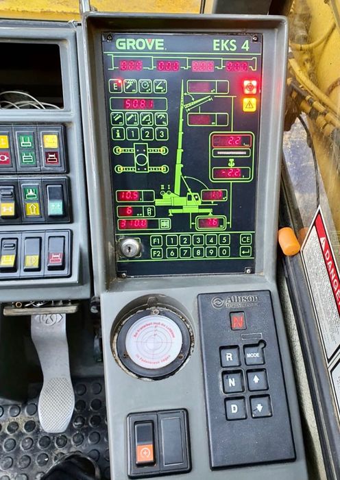 Grove GMK3050 Zadbany