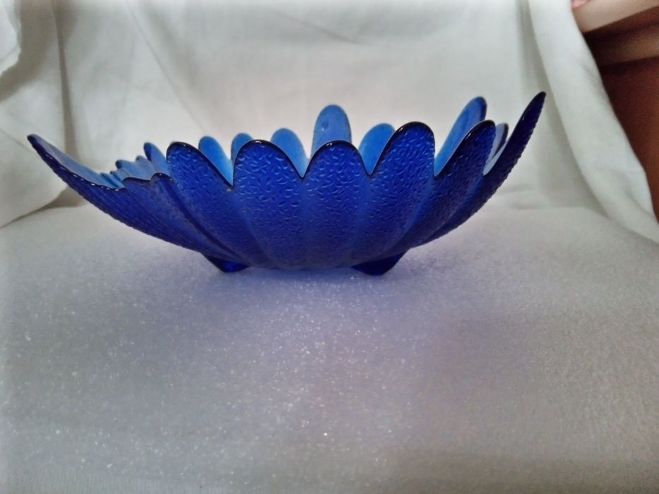 Patera szklana niebieska