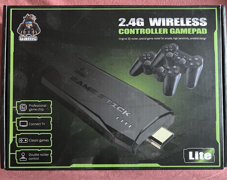 Игровая приставка Game Stick Lite 2.4G HDMI с двумя беспроводными джойстиками