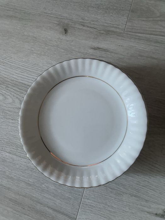 Sprzedam zastawe stolowa , 20 elementow, Chodziez,