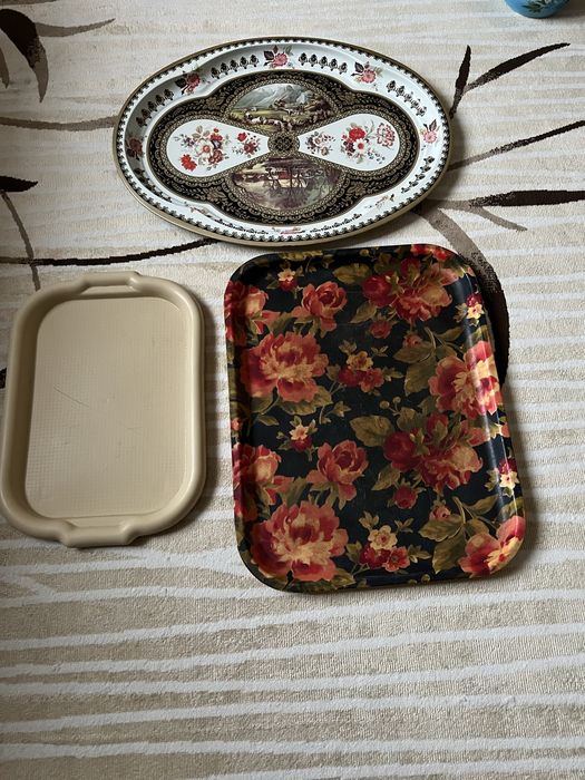 Винтажные подносы СССР, набор 3 шт. Ретро подносы (металл, стекловолокно, пластик) для сада