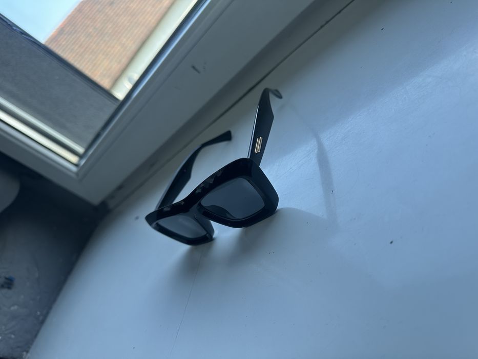 Okukary przeciwsłoneczne  takie inne