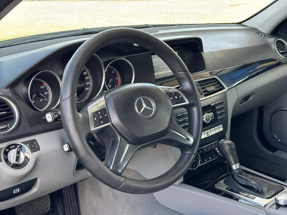 Mercedes-Benz C 200 cdi 2012