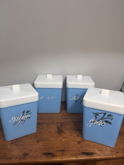 Vintage Kitchen Boxes423805918999357441