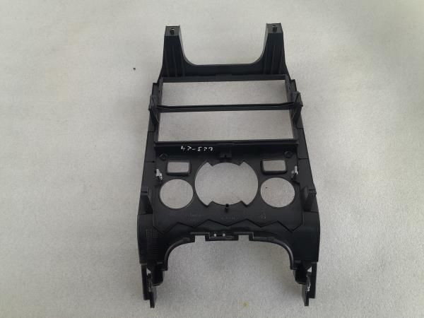 Moldura da consola central / rádio / aro PEUGEOT 3008 I (0U_)