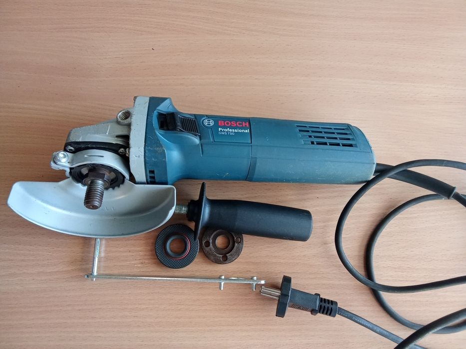 Болгарка Bosch GWS 750-115.