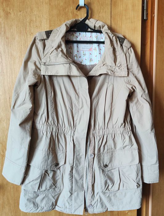 Gabardine beje de menina Mayoral