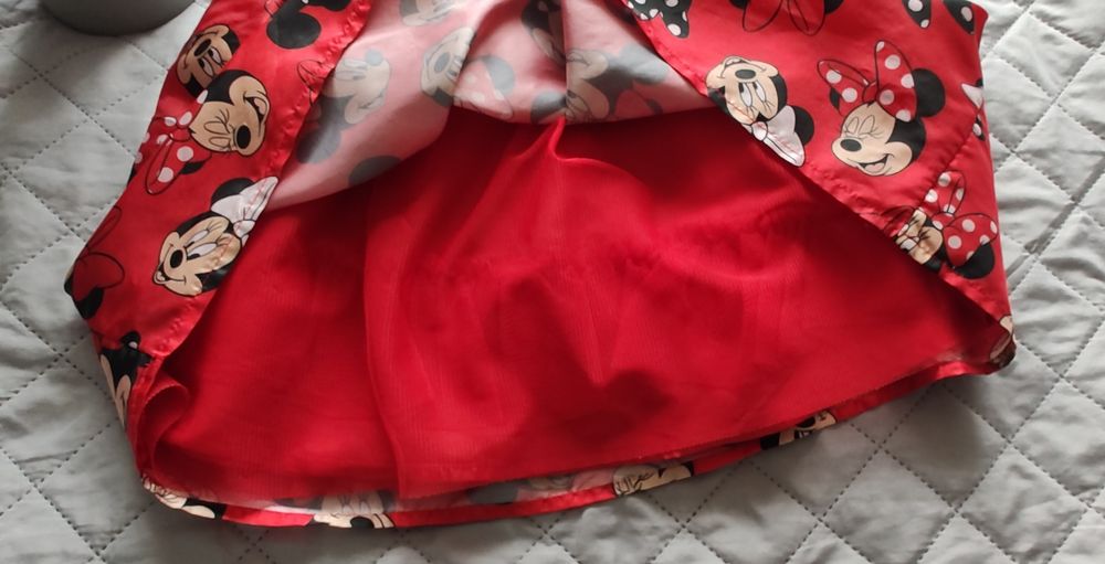 Śliczna sukienka Minnie z  kokardą H&M 104