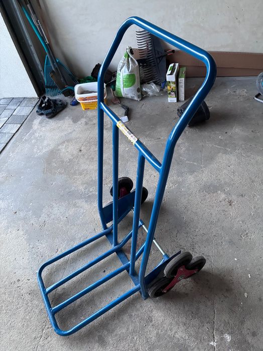 Wózek transportowy schodowy