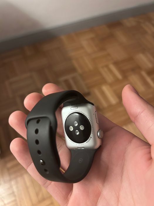 Apple Watch Series 3 - 40 euros