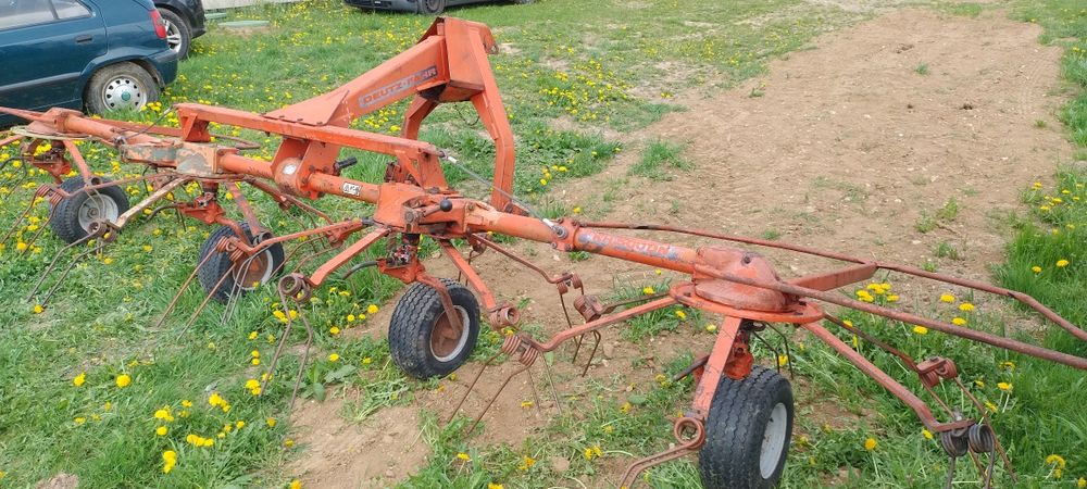 Przewracarke Kuhn Deutz fahr