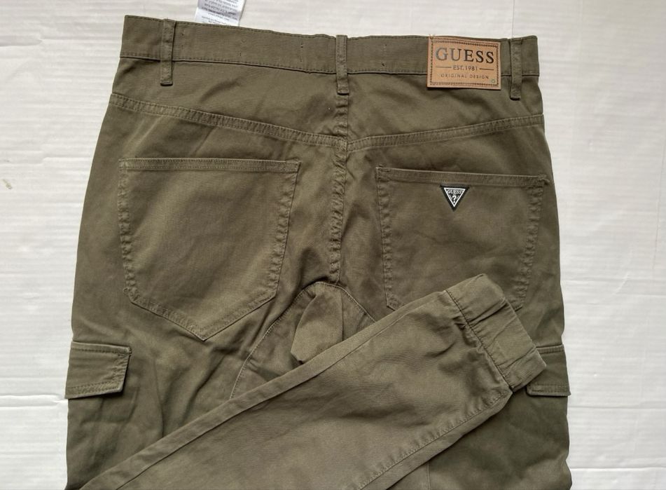 Чоловічі штани Guess