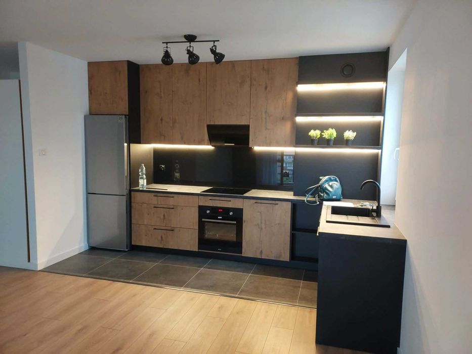 REZERWACJA Wynajmę mieszkanie 58m z miejscem parkingowym ul.Witosa