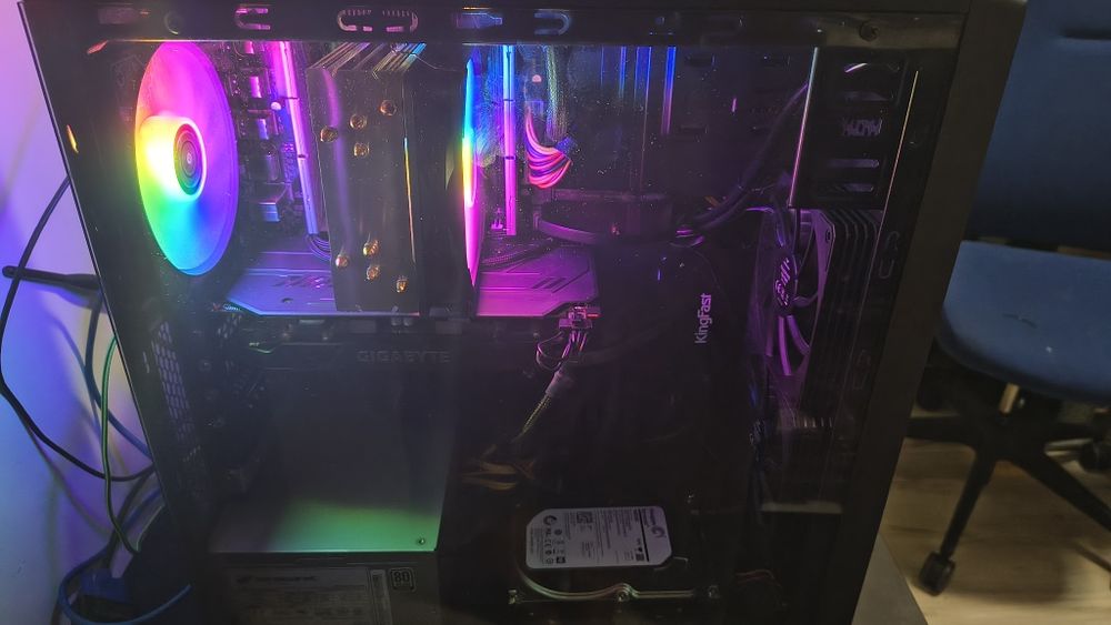 Intel e5 2673 v3 32gbram  rx5500xt8gb