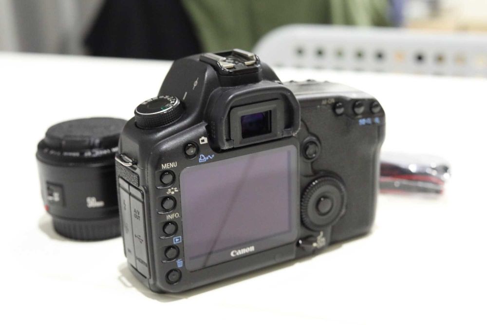 Canon EOS 5D Mark II