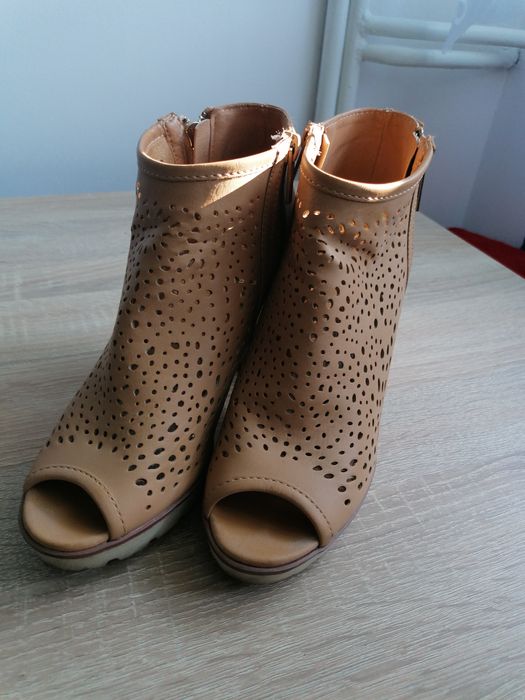 Buty letnie rozmiar 37