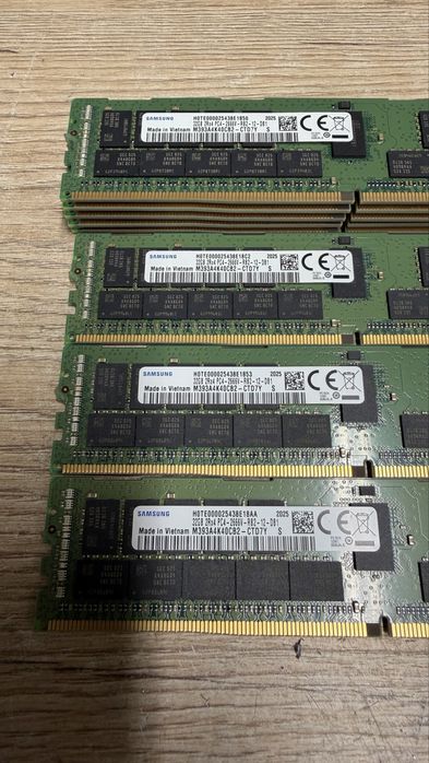 ОЗУ 32gb 2666V для серверів та X99, REG ECC Samsung M393A4K40CB2-CTD7Y