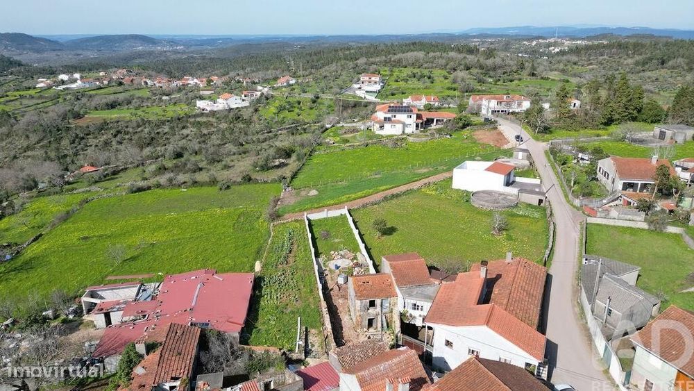Casa / Villa em São Miguel, Santa Eufémia e Rabaçal de 70 m2