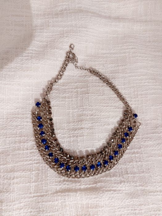 Colar com safiras azul