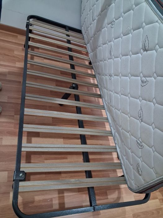 Sommiers com ou sem colchão