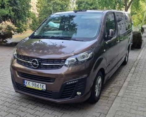 Bus 9 osobowy - Podróżuj razem wygodnie i bezpiecznie. Wynajmij mnie.