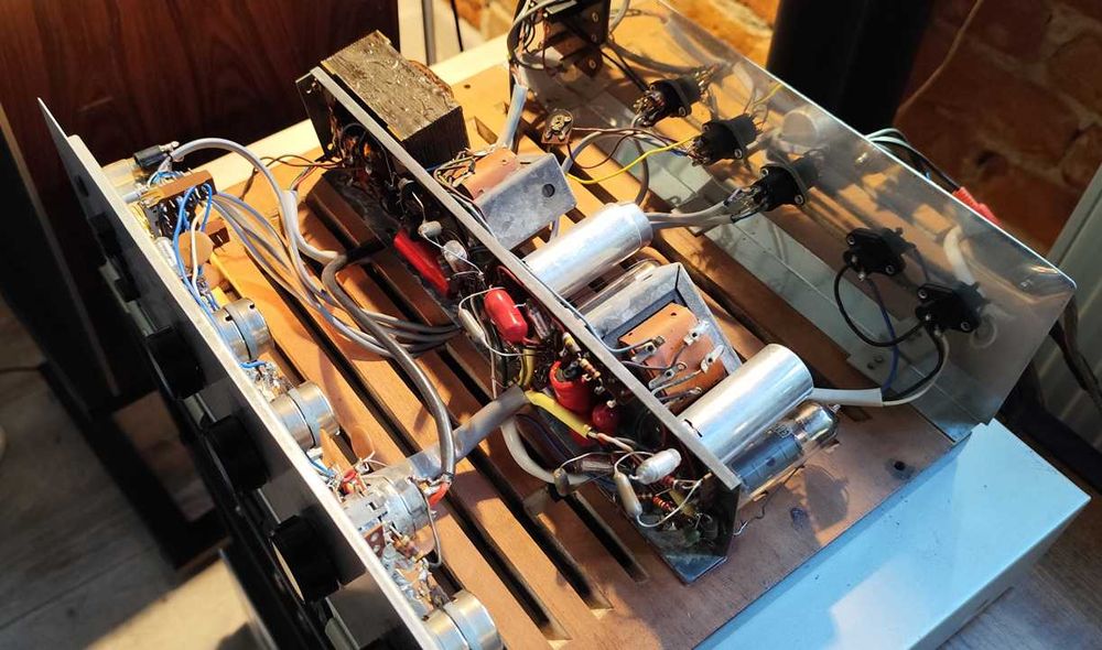 Wzmacniacz lampowy vintage Pathe Marconi PA 85S wczesne lata 60'