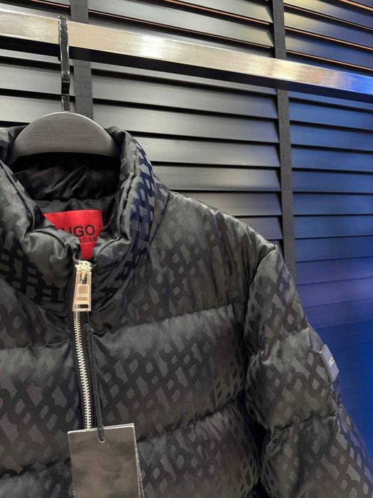 Зимова куртка пуховик