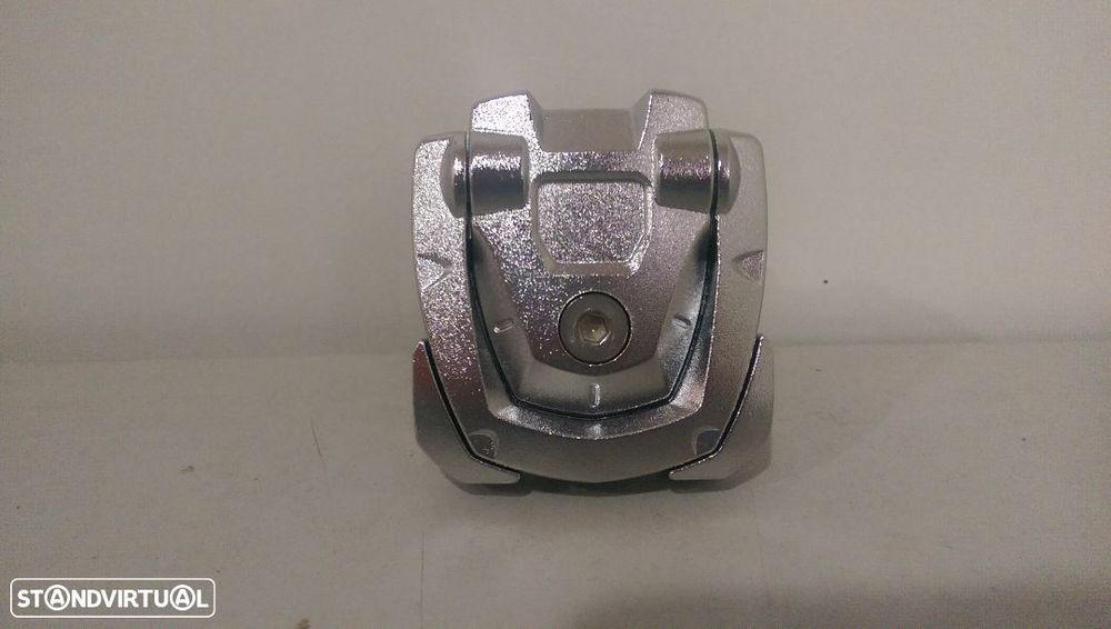 Fundo de caixa Toyota Hilux Cabine dupla