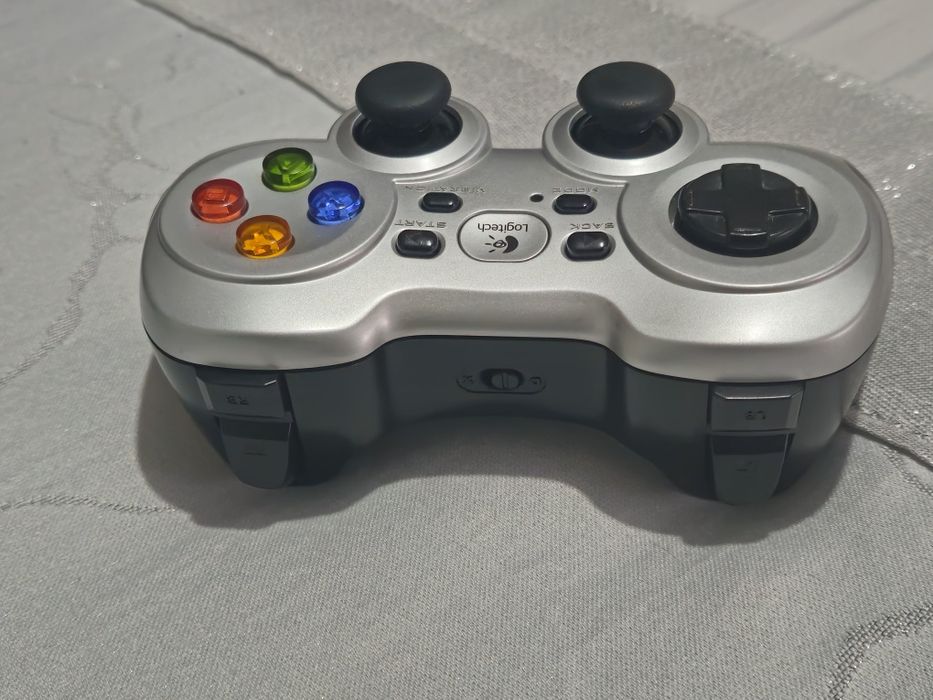 Logitech Controller64739992560898122