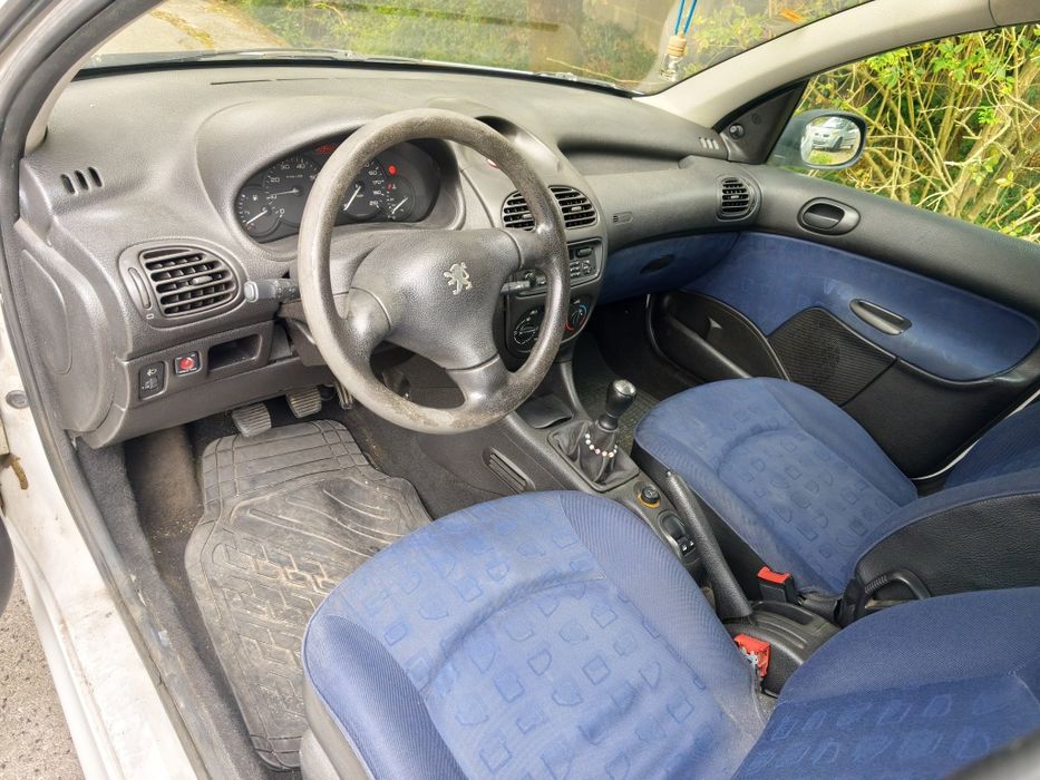 Peugeot 206 1.1 gasolina — photo 5