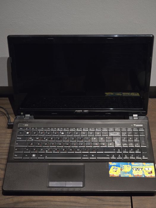 Asus A53U 15" AMD E450, ddr 3gb. Без батареї та БЖ